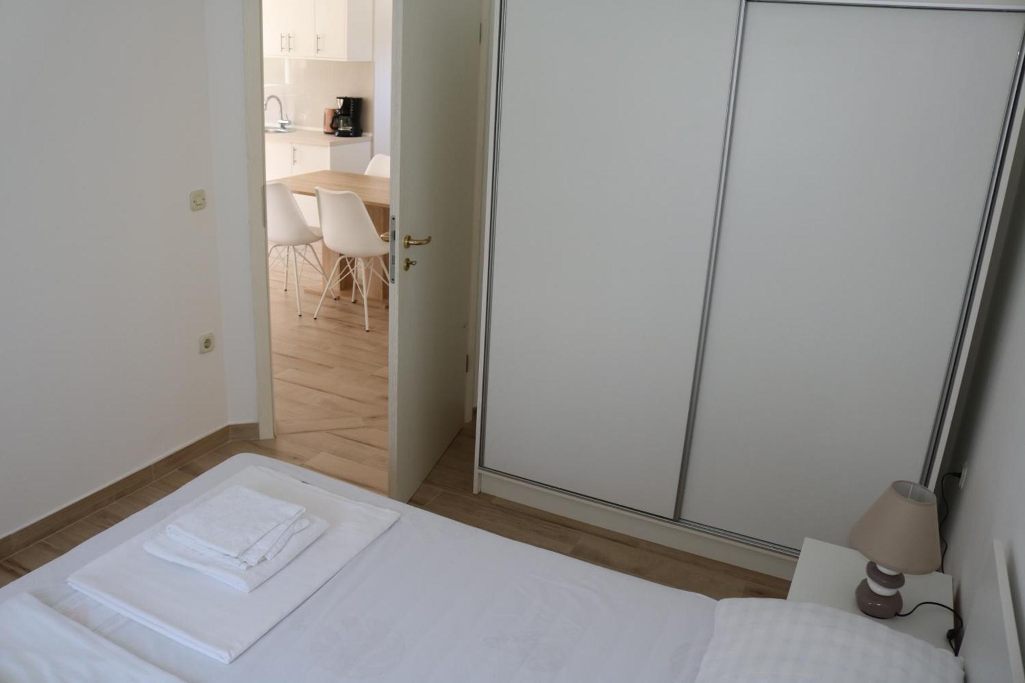 Apartament Mam Mali Vir Zewnętrze zdjęcie