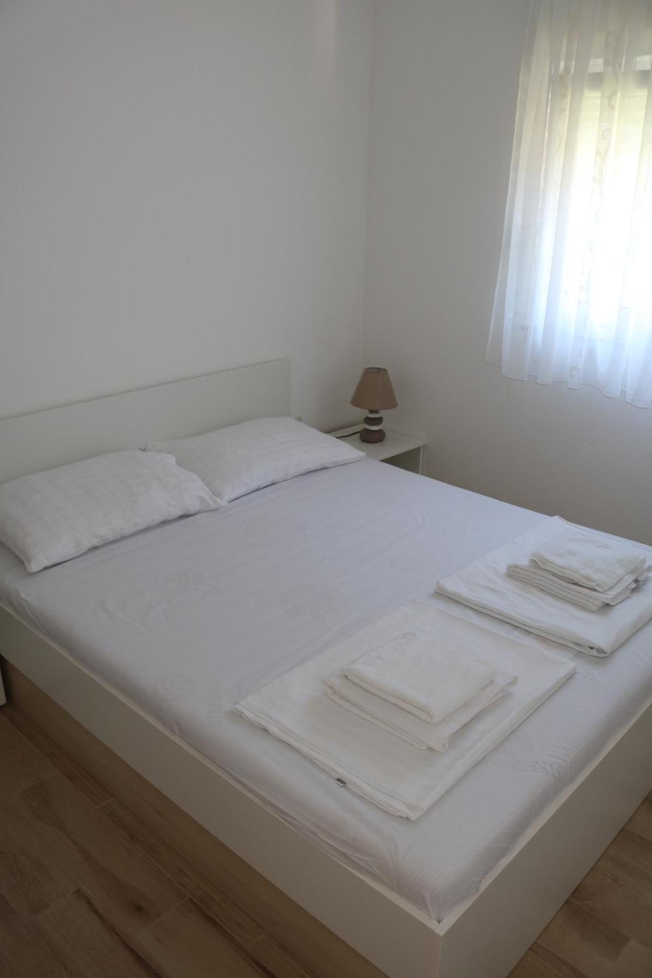 Apartament Mam Mali Vir Zewnętrze zdjęcie